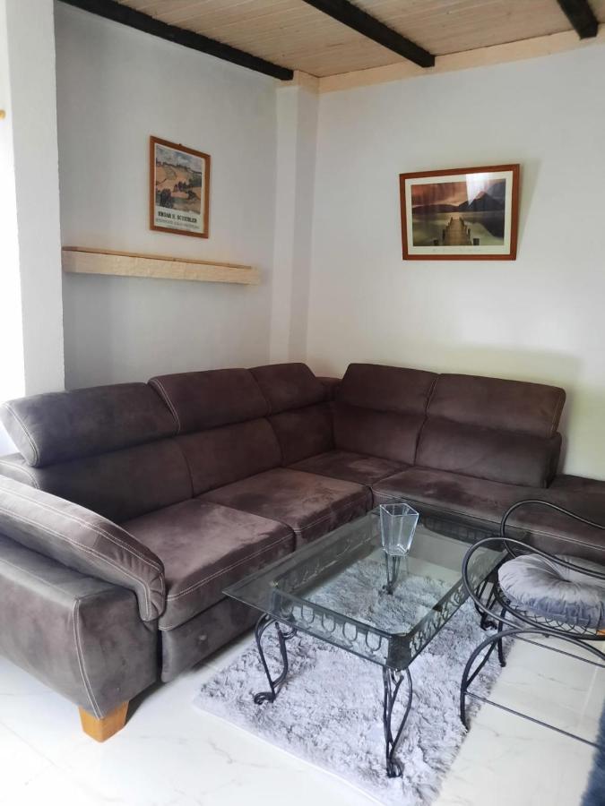 Villa Tara 乌斯特卡 外观 照片